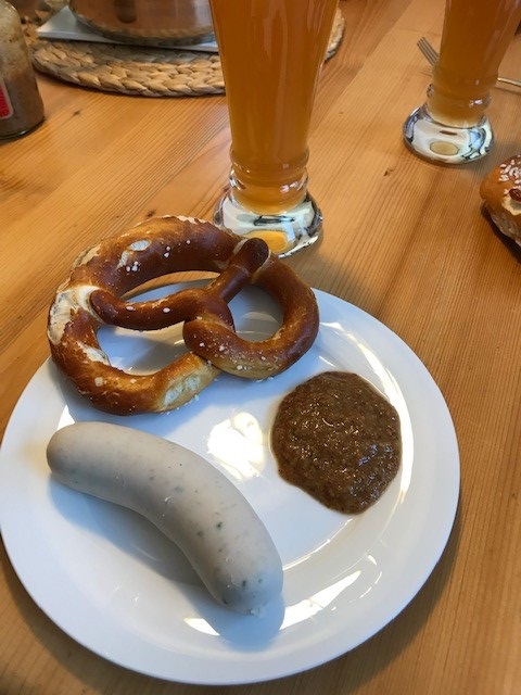 Allround Service – Münchner Weißwurst genießen
